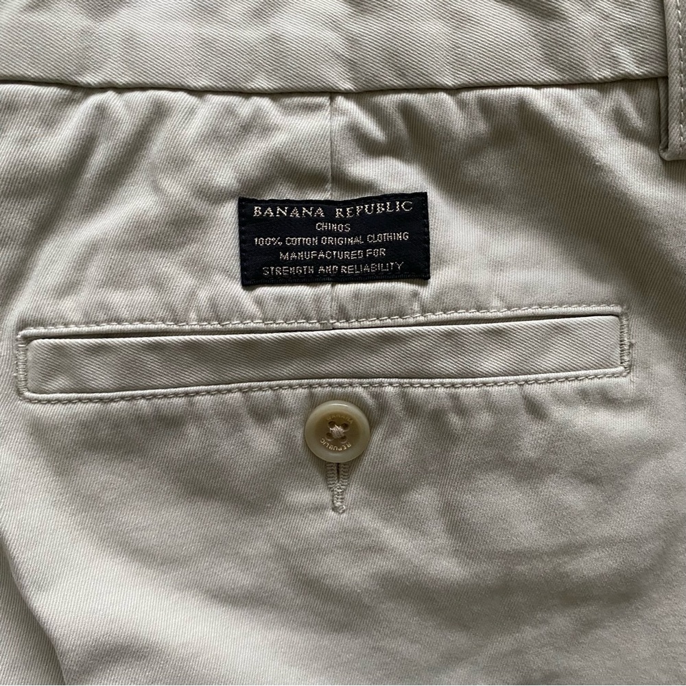 Banana Republic Dawson Chino Men Relaxed Fit Beige Pants - Picture 6 of 6
